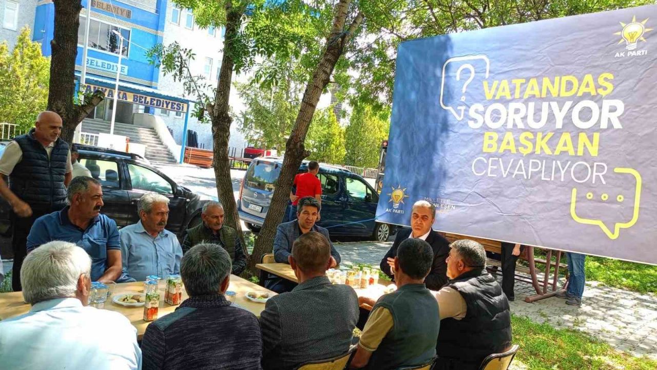 Akyaka’da halkla buluşma: Başkan Ergüder Toptaş vatandaşların sorularını tek tek yanıtladı