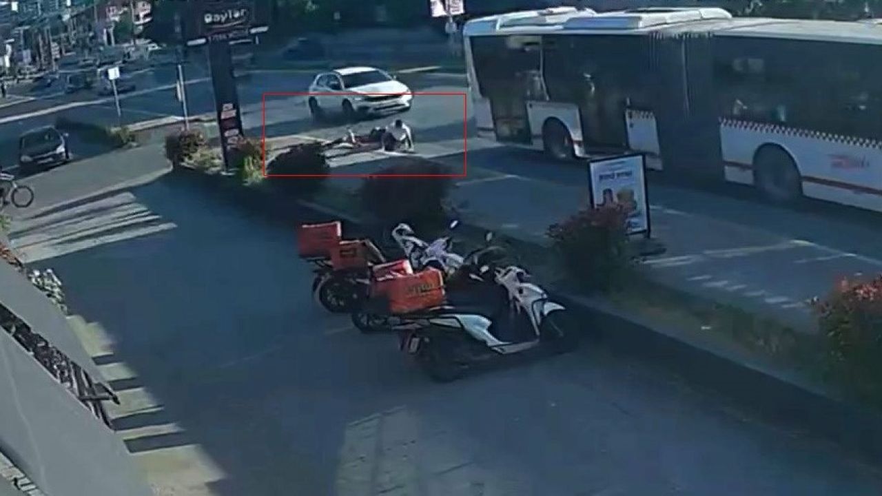 Aniden yola fırlayan bisikletli çocuklar ölümün kıyısından döndü