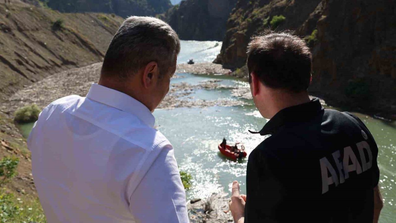 Artvin’de kayıp babayı arama çalışmaları 16’ıncı gününde sürüyor