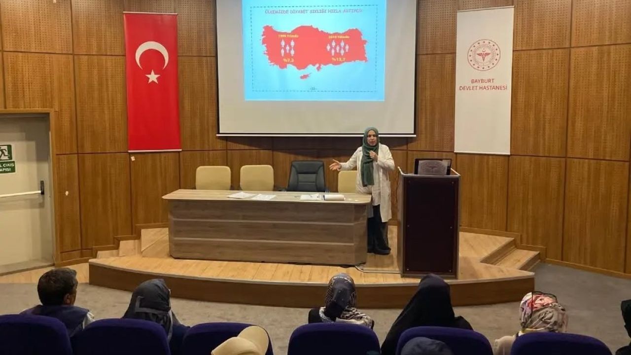 Bayburt’ta haziran ayı ’Diyabet Okulu’ eğitimleri tamamlandı