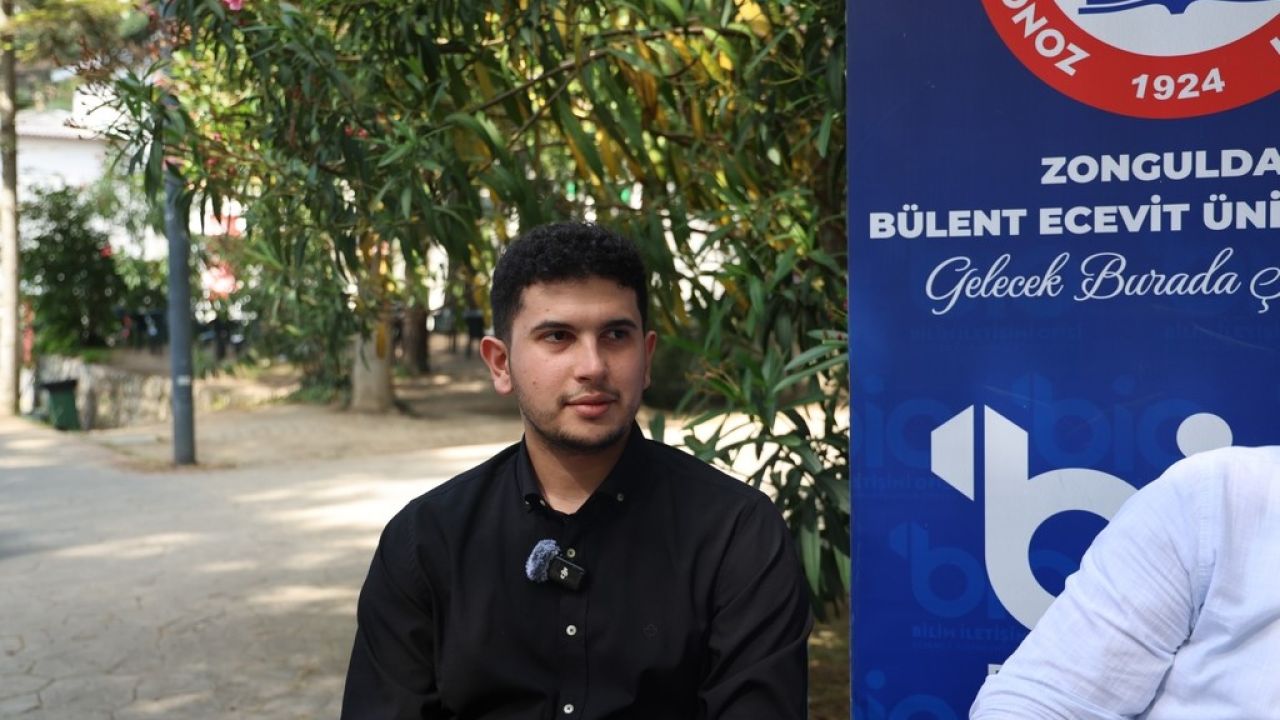 Bilim Kafe’de geleceğin meslekleri konuşuldu: Bilişim Güvenliği Uzmanlığı ve Siber Güvenlik