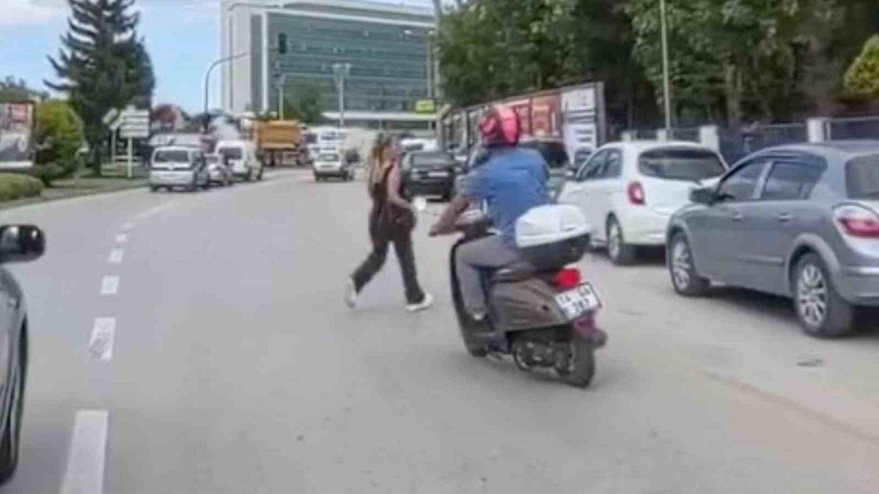Bolu’da kazadan kıl payı kurtuldular: O anlar kamerada