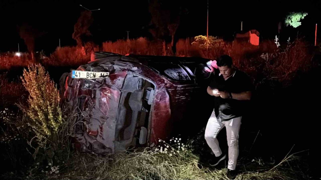 Bolu’da kontrolden çıkan otomobil takla attı: 2 yaralı