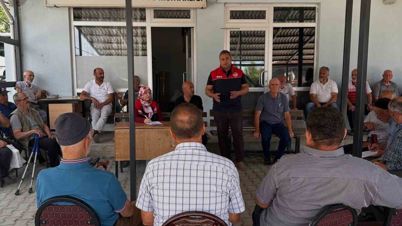 Çiftçilere tarımsal bilgilendirme