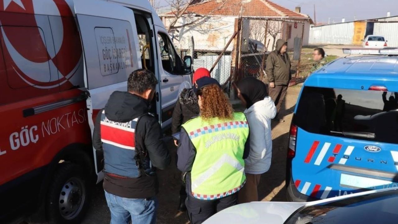 Düzce’de 3 düzensiz göçmen yakalandı