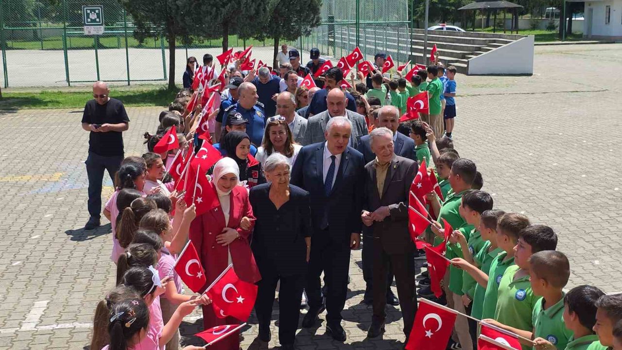 Düzce’de şehit ailesini duygulandıran salon açılışı