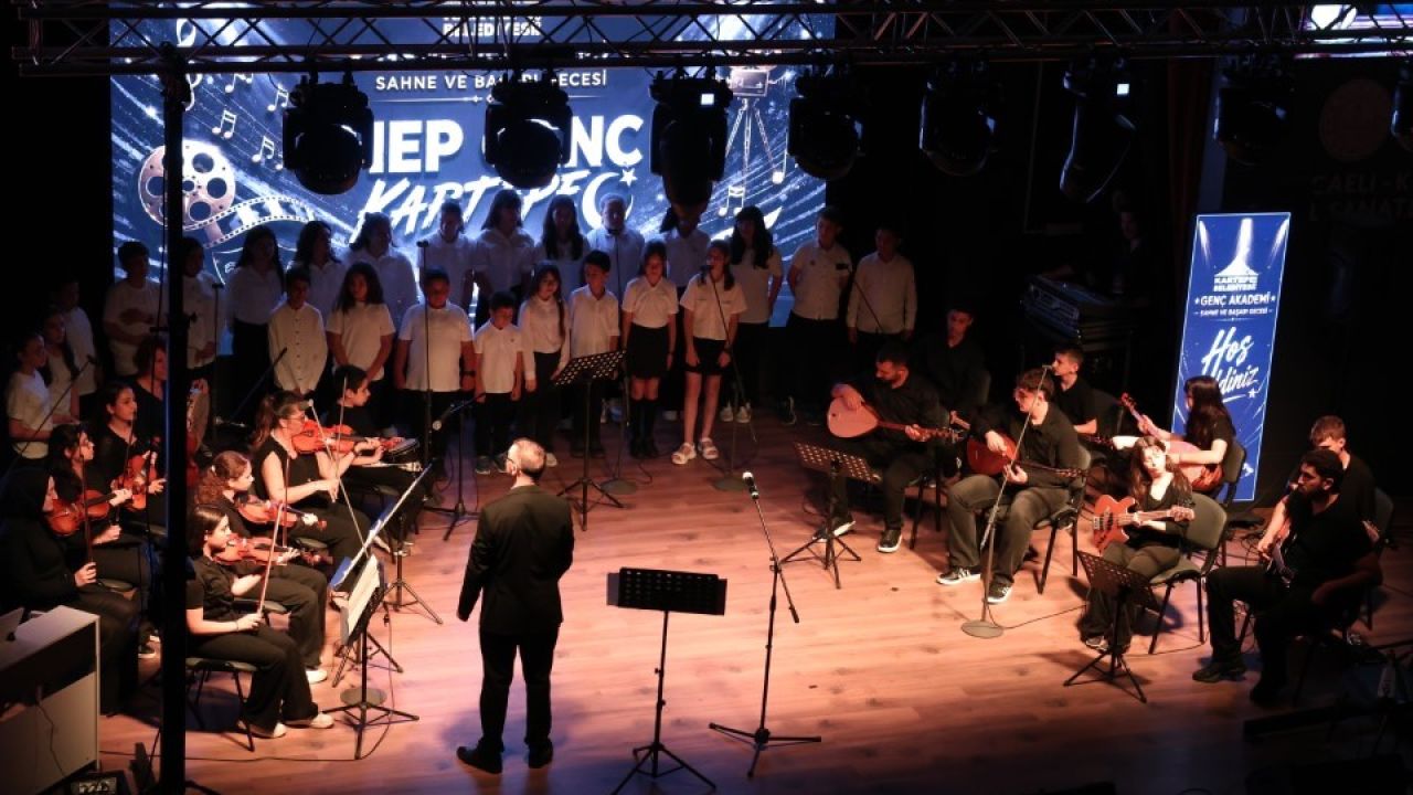 Genç Akademi’de yetenekler sahneye çıktı