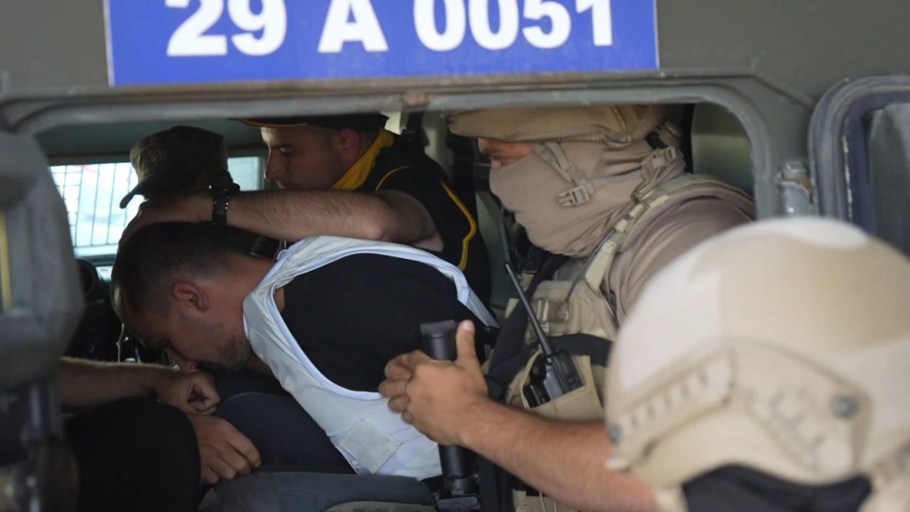 Gümüşhane’de eşini odunla döverek öldüren zanlı tutuklandı