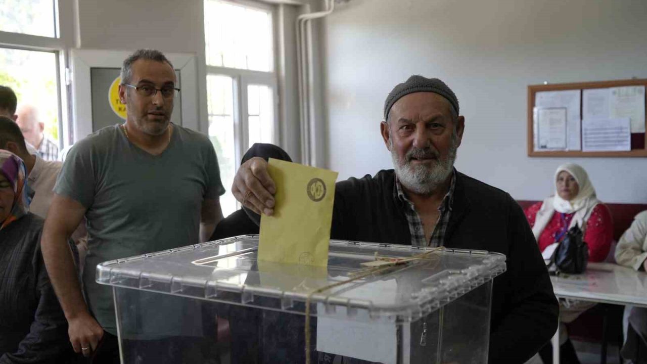 Gümüşhane’nin Tekke beldesinde seçim heyecanı başladı