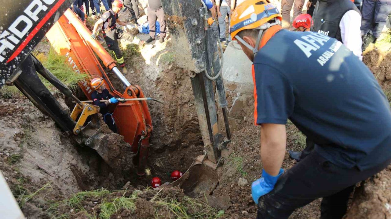 Kastamonu’da bir işçi toprak altında kaldı: Kurtarma çalışmaları sürüyor