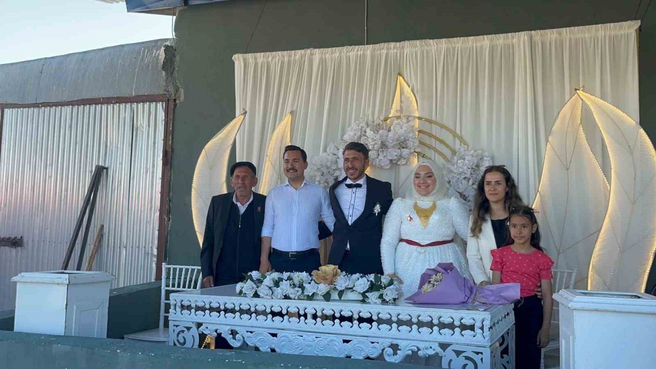 Kaymakam Demirtaş, Gelekçi ailesinin mutluluğuna ortak oldu