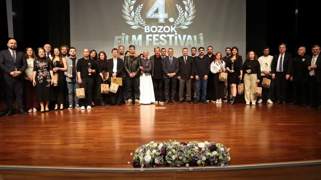 KBÜ öğrencileri Bozok Film Festivali’nden iki ödülle döndü