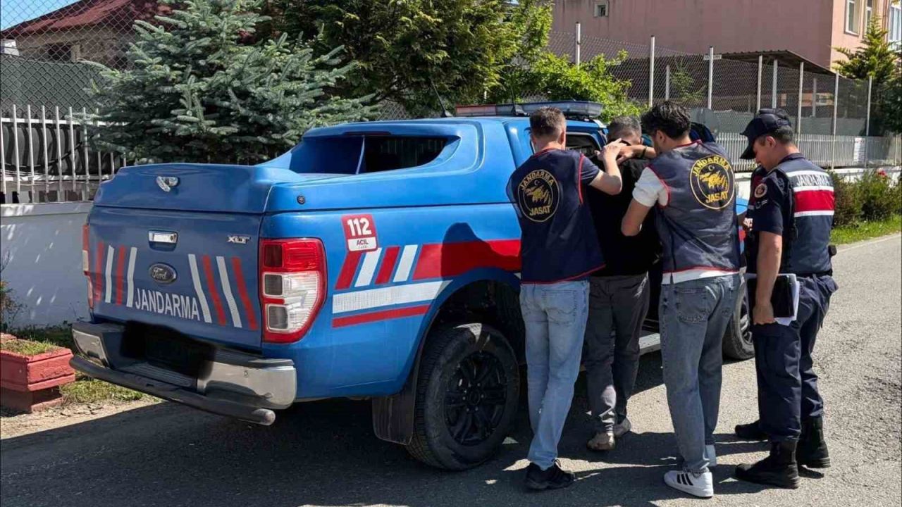 Ordu’da jandarma 43 aranan şüpheliyi yakaladı