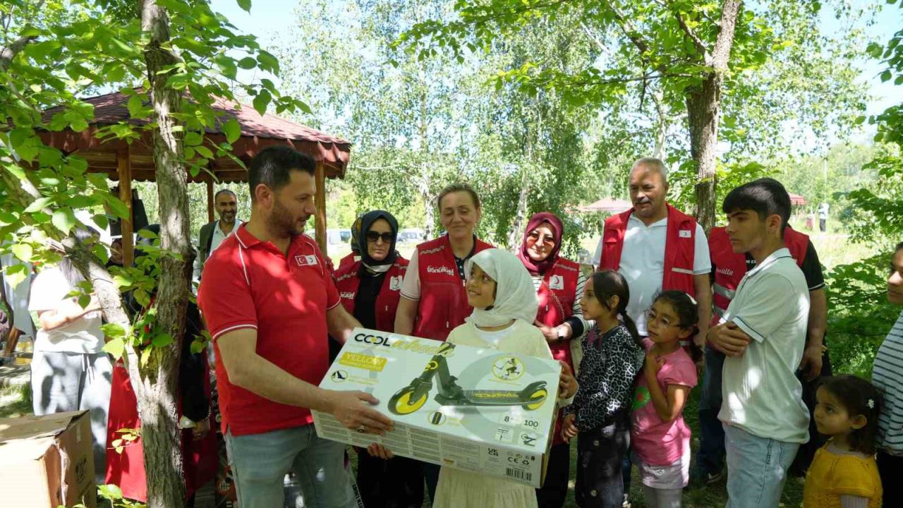 Palandöken Kızılay’dan örnek program