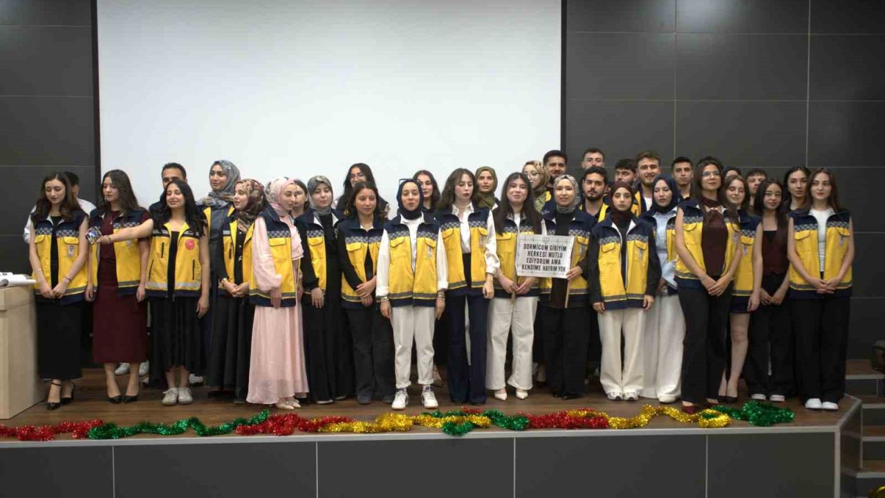 RTEÜ Sağlık Hizmetleri Meslek Yüksek Okulu’nda mezuniyet coşkusu