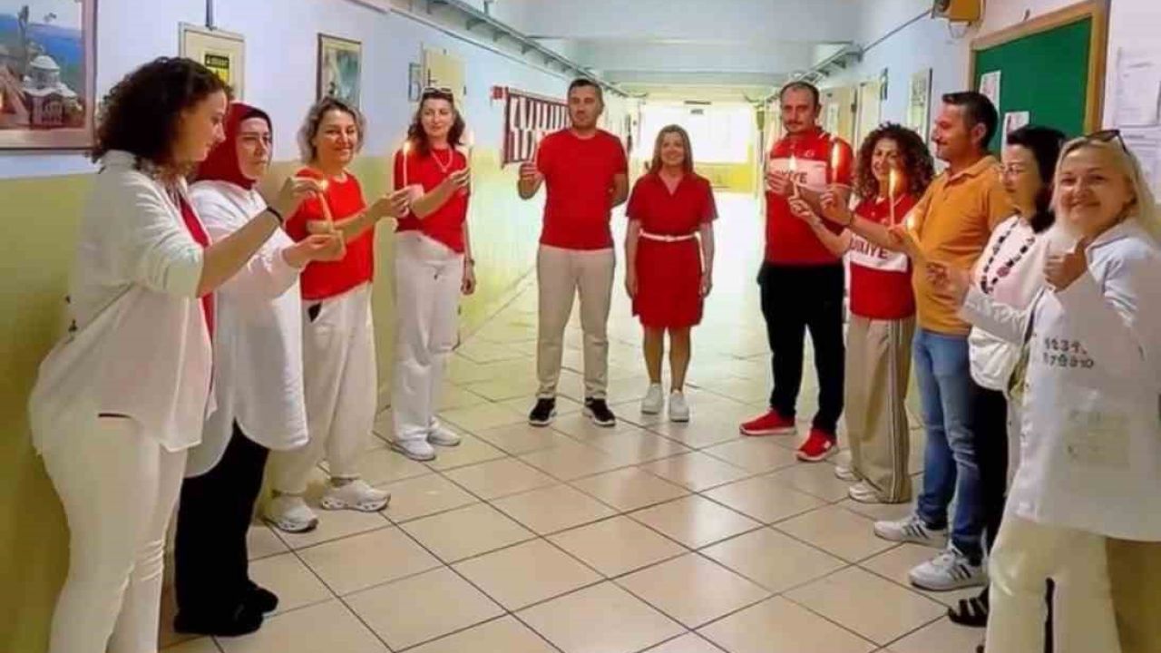Samsun’da öğretmenlerden A Milli Takım’a klipli destek