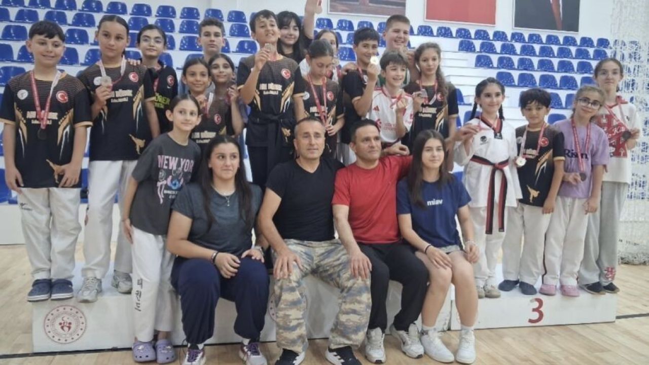 Taşbacaspor, Minikler Taekwondo İl Seçmelerinde Takım Halinde Şampiyon Oldu