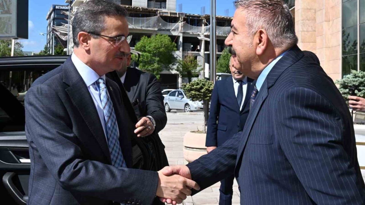 Vali Aydın Baruş Palandöken’de