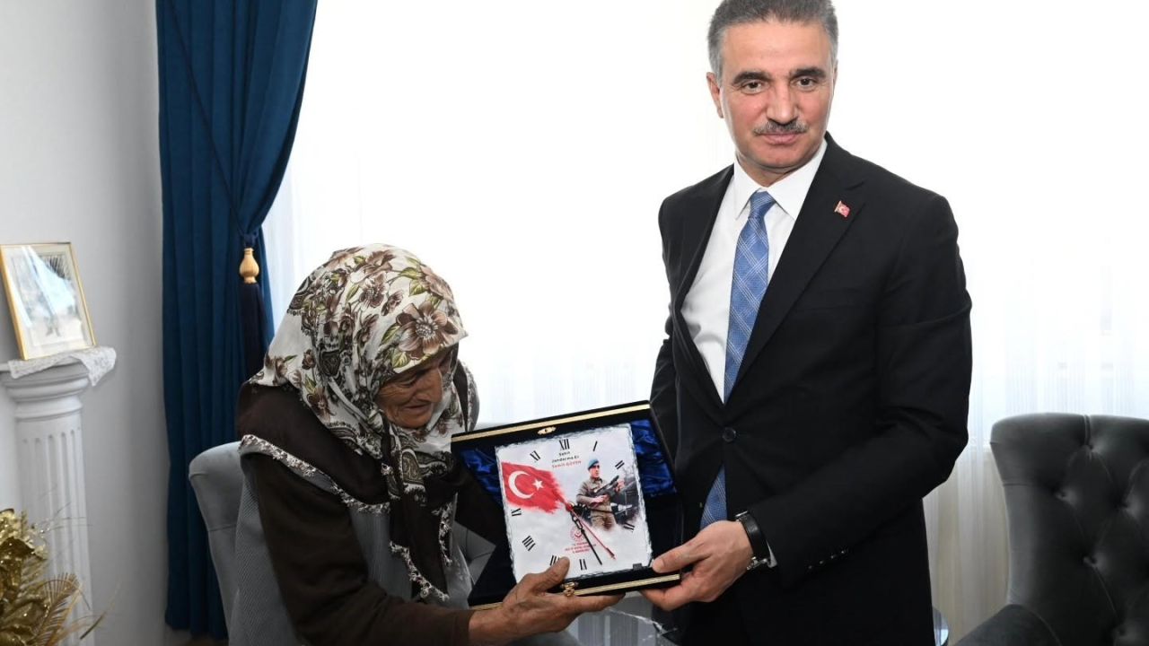 Vali Baruş’tan vefa
