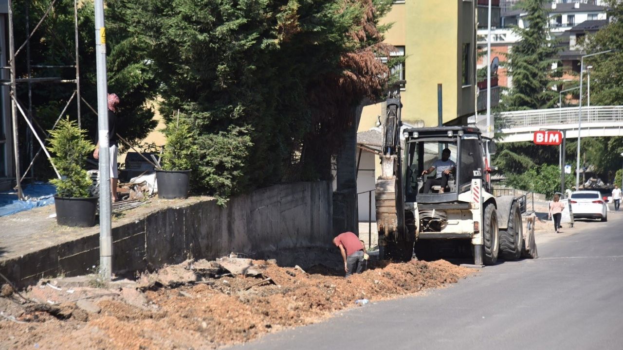 Başiskele Cumhuriyet Caddesi yeni yüzüne kavuşuyor