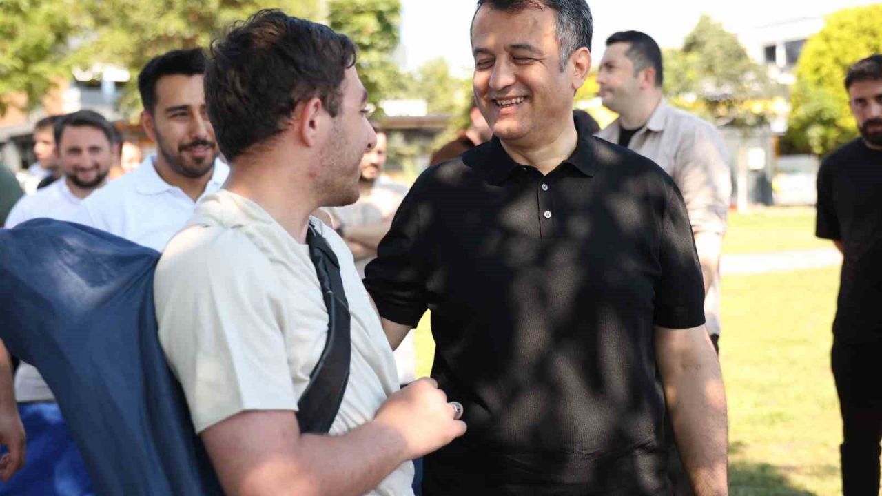 Başkan Doğan gençlerle buluştu: Petek Genç’te samimi sohbet