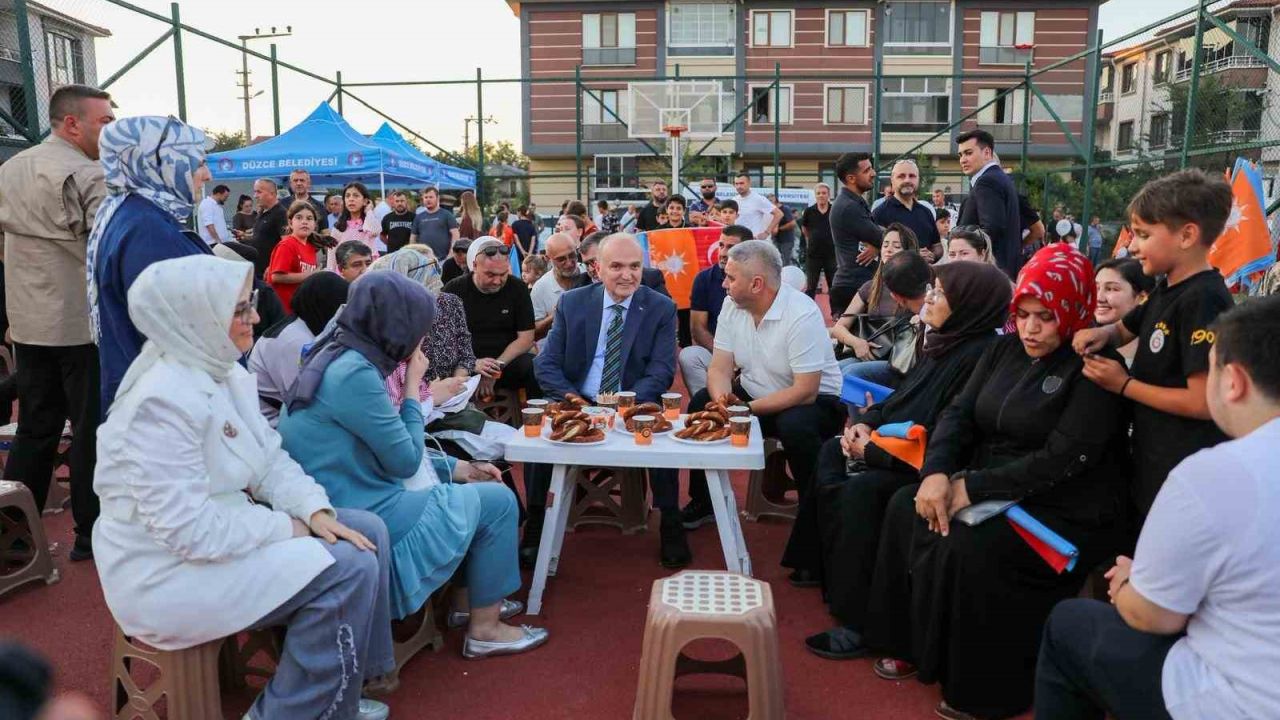 Başkan Özlü: "Biz seçimden seçime değil, her zaman sizinleyiz"
