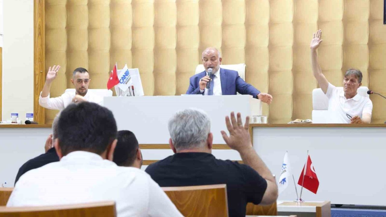 Başkan Sandıkçı: "Eser ve hizmet seferberliğimizi kararlılıkla sürdürüyoruz"