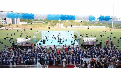 Düzce Üniversitesi mezuniyet törenleri sona erdi