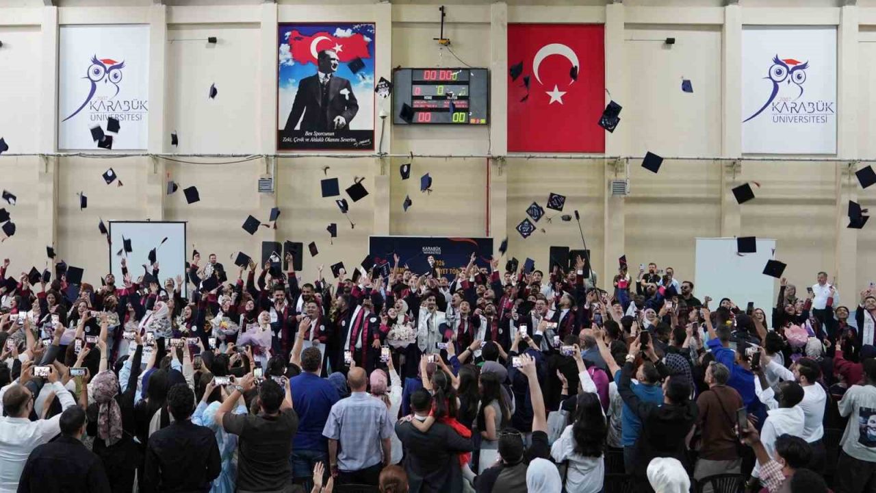 KBÜ Mühendislik ve Doğa Bilimleri Fakültesi mezunlarını uğurladı