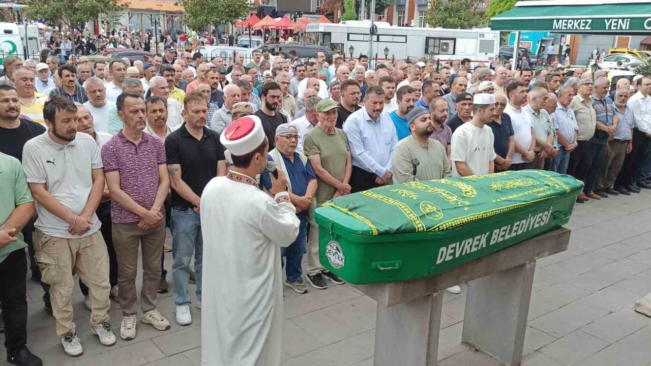 Misafirliğe gittiği arkadaşının evinde hayatını kaybetti