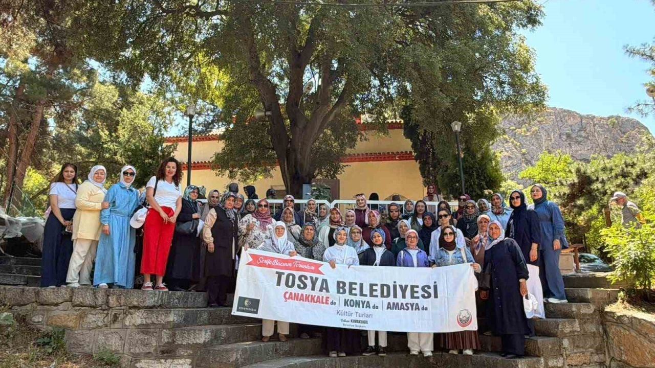 Tosya’da yaşayan bin 600 vatandaş ücretsiz turla Amasya’yı gezdi