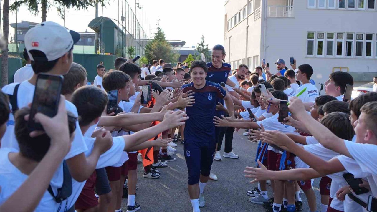 Trabzonspor’da Aral Şimşir ilk antrenmanına çıktı