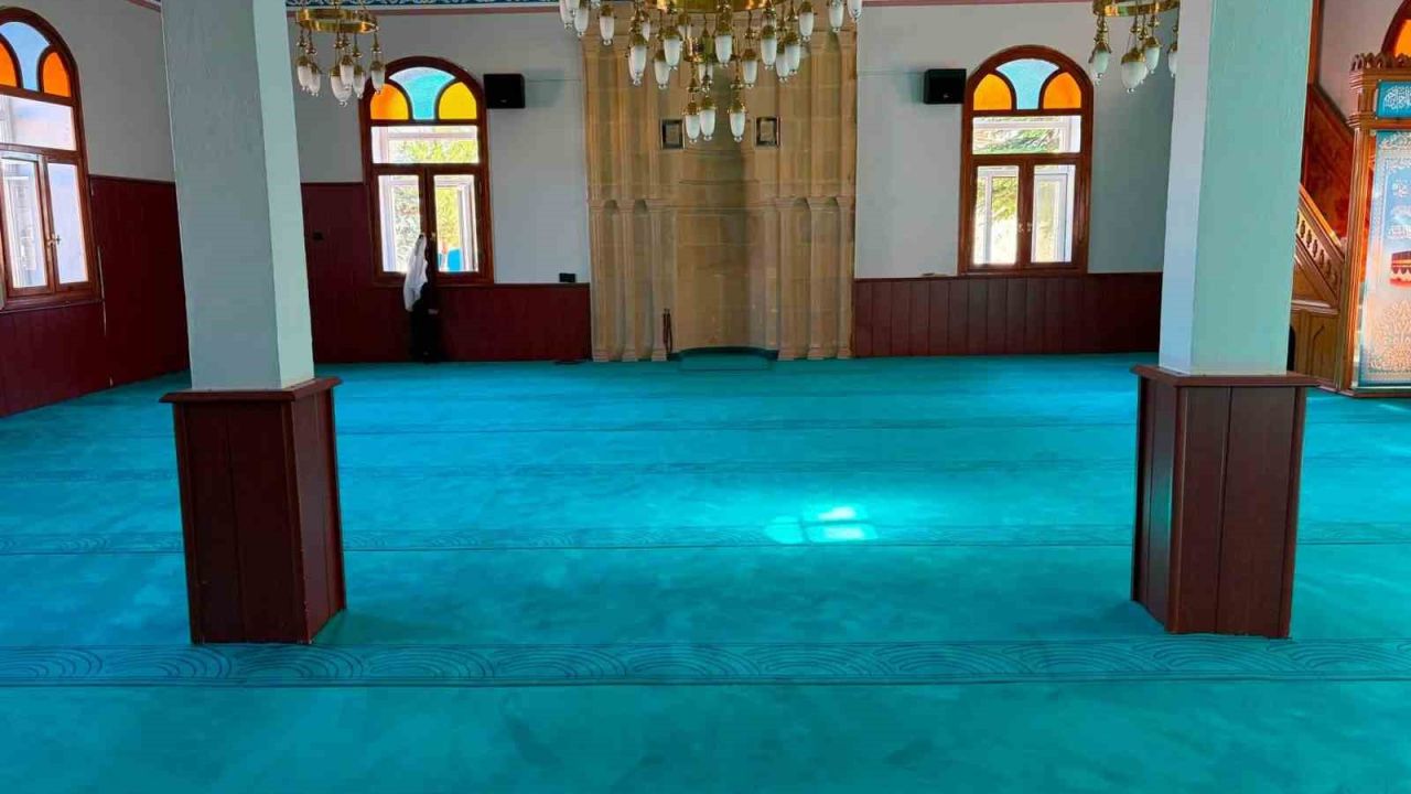 Yenilenen Gökçedere Merkez Camii ibadete açıldı
